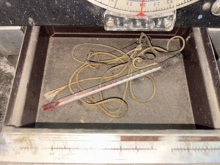 dole-300-grain-moisture-tester-image-3