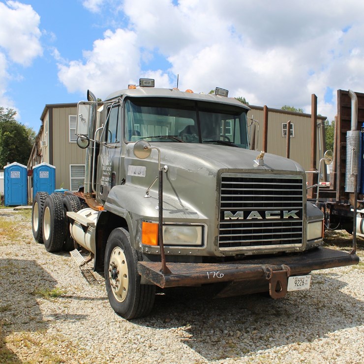 1997 MACK CH600