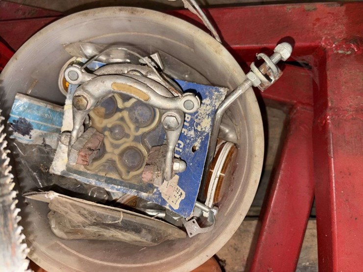 pallet-of:-hyd-fittings,-nails,-dolly-carts,-bike-tubes,-and-more,-buying-all-for-one-money-image-8