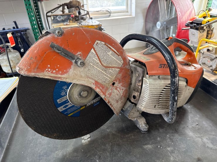 stihl-ts420-gas-cutoff-saw-support-equipment-image-2