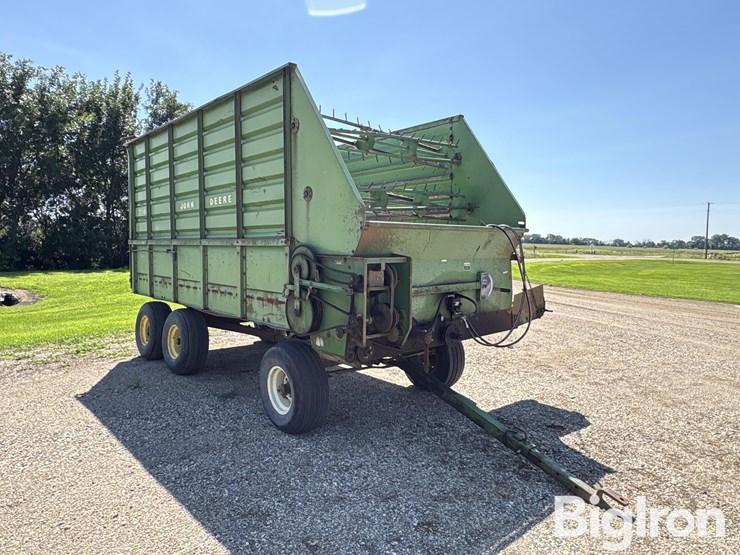 john-deere-714-image-3