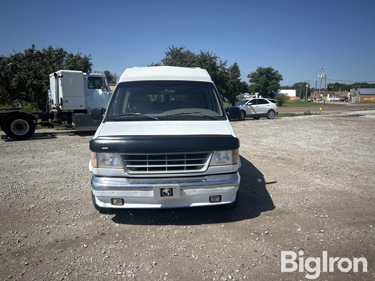 1996-ford-e150-image-2