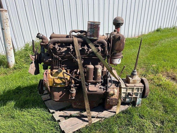 international-td14-crawler-image-29