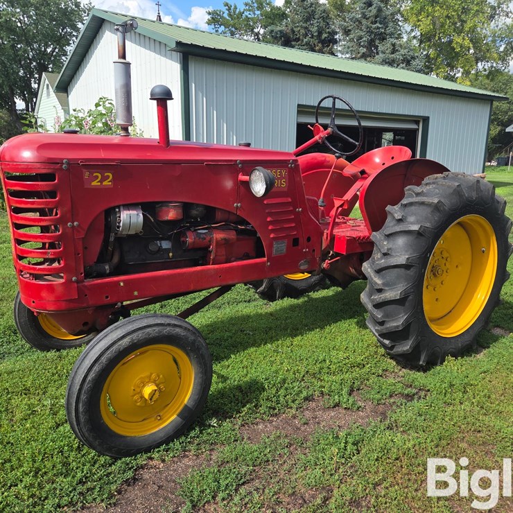 1949 MASSEY-HARRIS 22