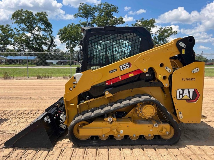2024-caterpillar-255-skid-steer-image-1