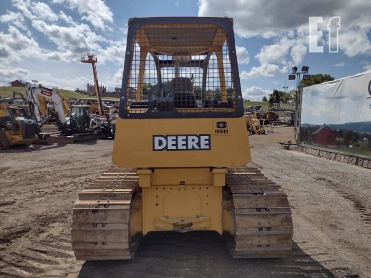 2004-deere-650h-image-4