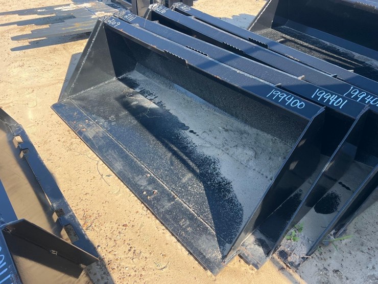 unused-swict-66"-quick-attach-bucket-image-1