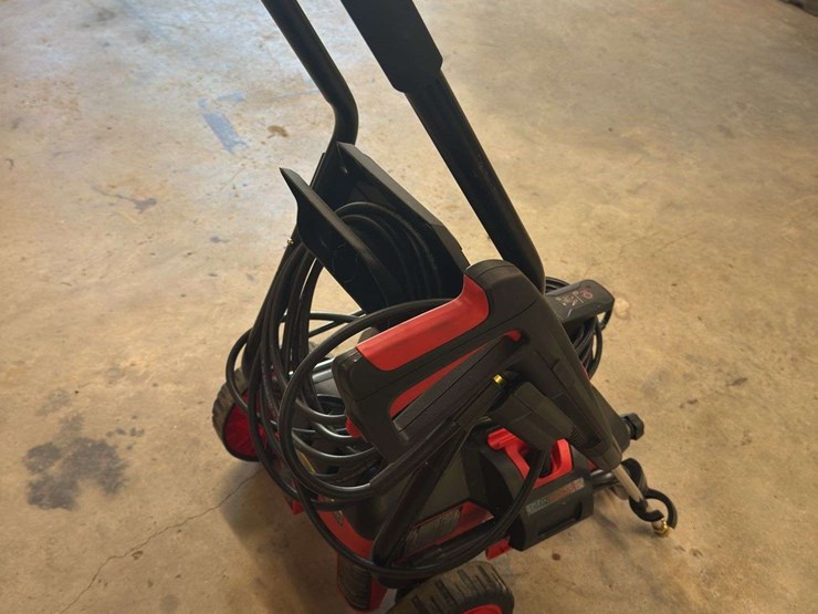 clean-machine-pressure-washer-image-6