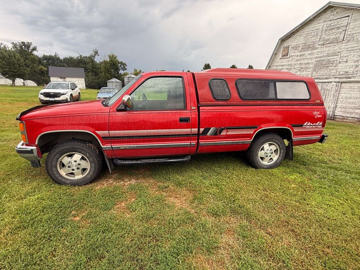 1993-chevrolet-silverado-image-18