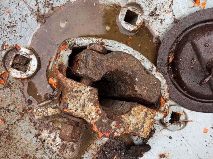 (2)-ji-case-wheels-and-(1)-7.50-24-tire-image-10