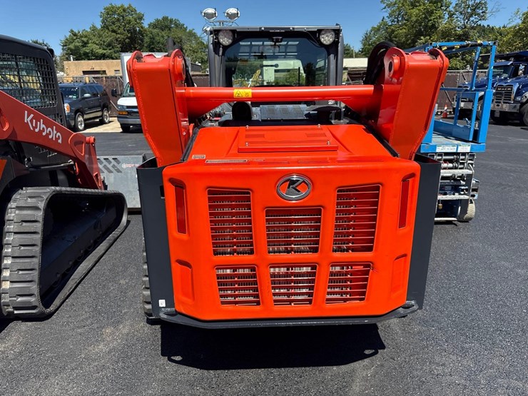 2021-kubota-svl97-2-image-5