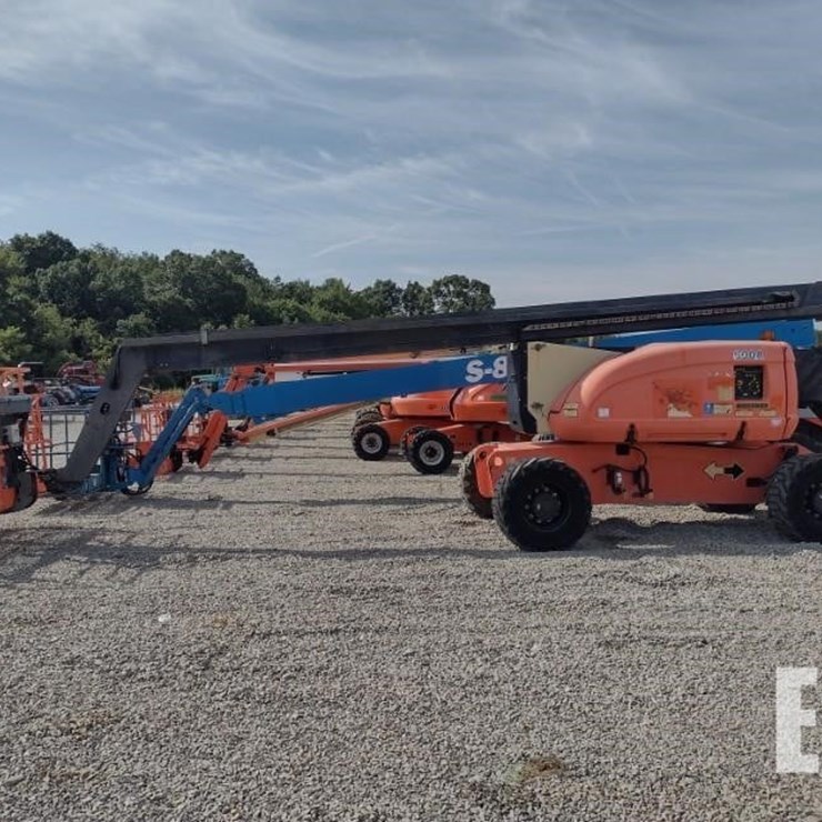2009 JLG 800A
