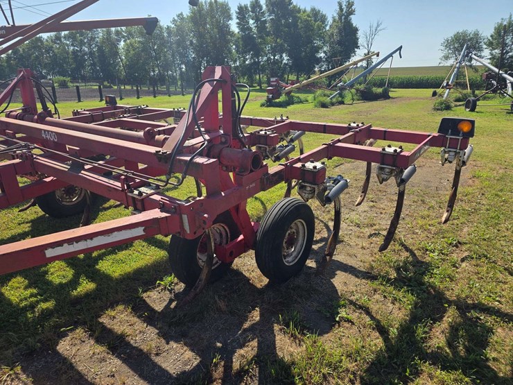 wil-rich-18’-chisel-plow,-all-points-cab-be-flipped,-9.5l-15-tires-on-6-bolt-rims,-does-have-some-we-image-22
