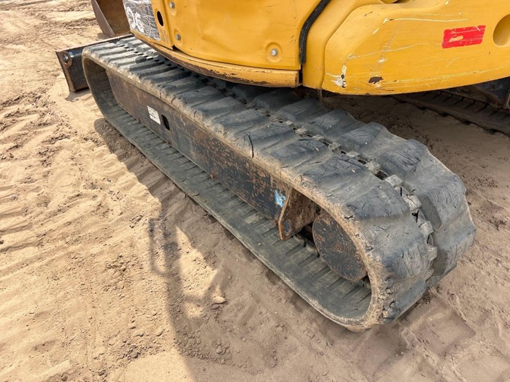 2018-deere-50g-image-23