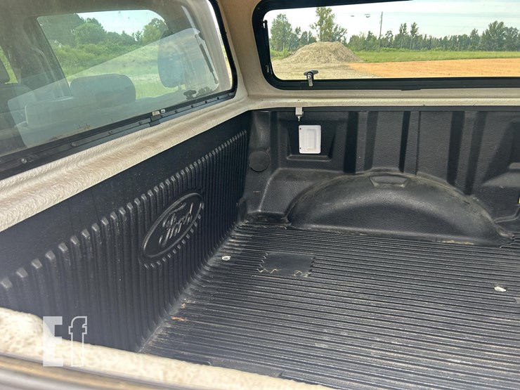 2020-ford-f150-image-18