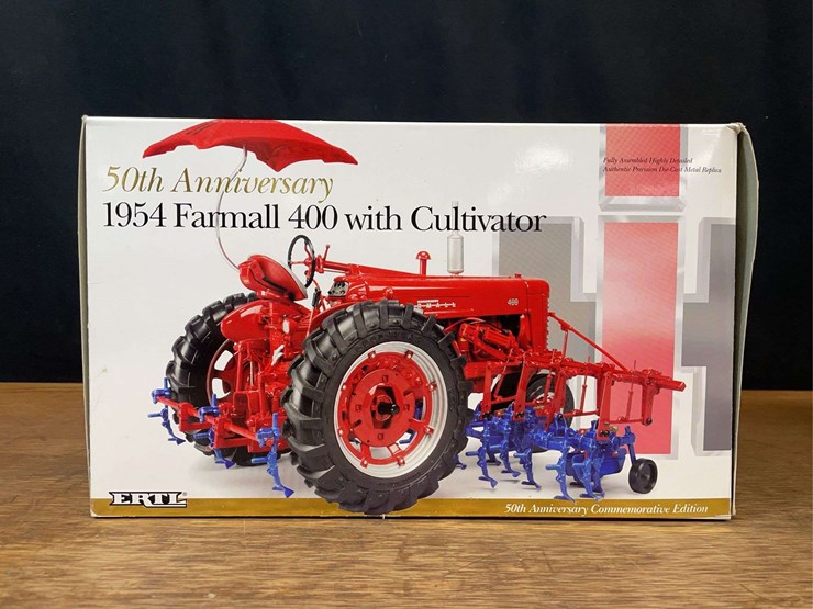 1/16-farmall-400-w/cultivator-50th-anniversary-nib-ertl-image-21