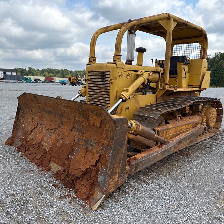 INTERNATIONAL TD15
