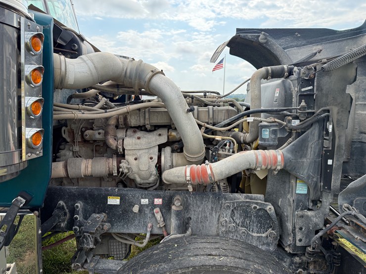 western-star-4900-image-18