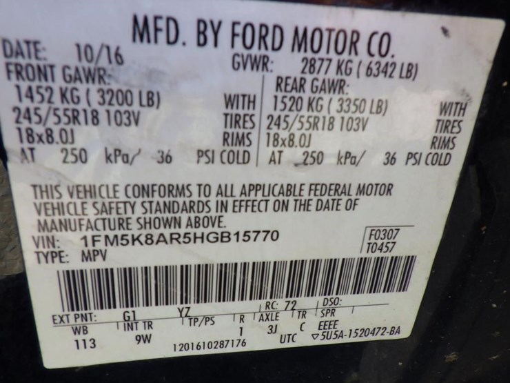 2017-ford-explorer-image-16