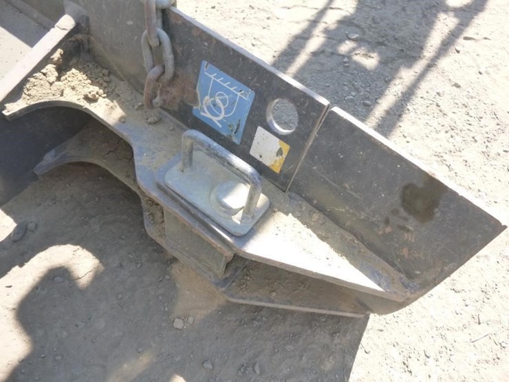 2022-deere-17g-image-17