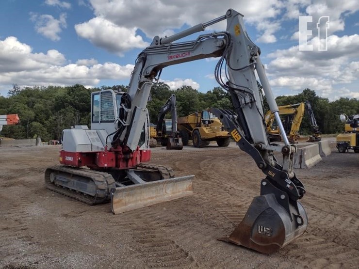 2023-takeuchi-tb280fr-image-46
