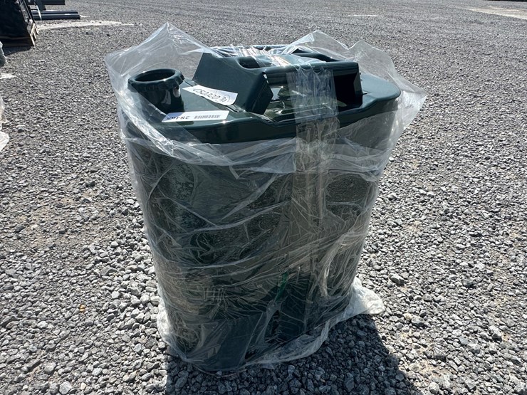 #28464-•-30l-metal-jerry-can-image-1
