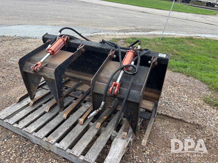 hydraulic-grappler-(dr12117)-image-1