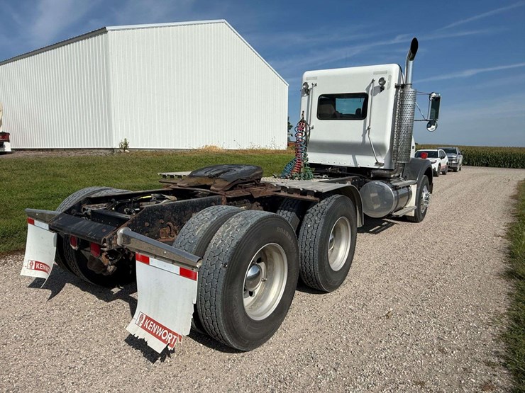 2007-kenworth-t800-image-10