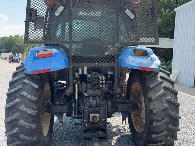 new-holland-t6020-image-4