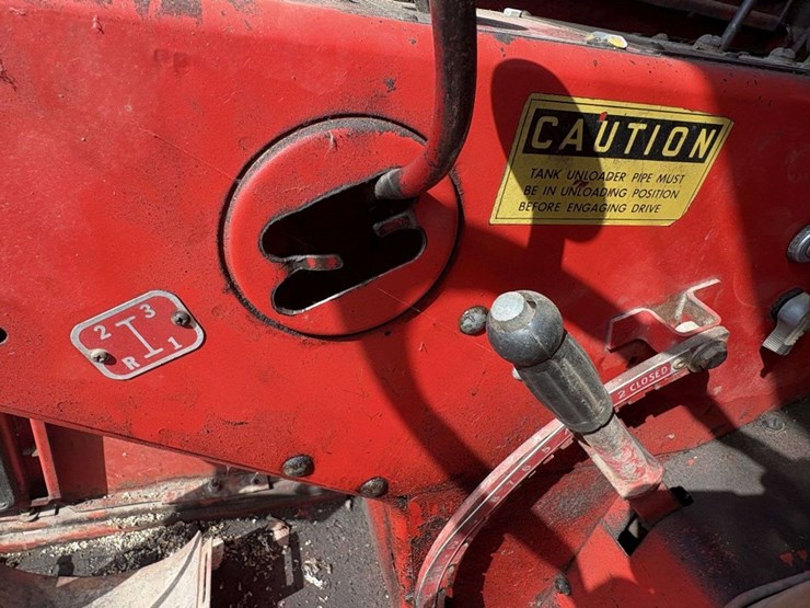 massey-ferguson-205-image-33