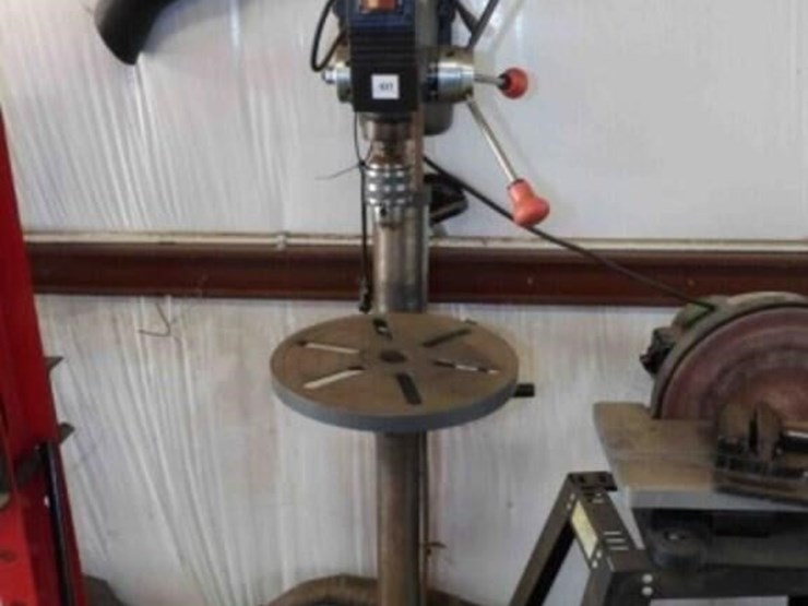black-bull-16-speed-metal-drill-image-2