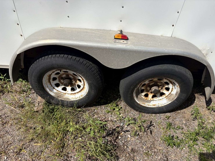 2004-forest-river-cargomate-enclosed-cargo-trailer,-7’x18’,-tandem-axle-with-(2)-3500#-axles,-st205/-image-12