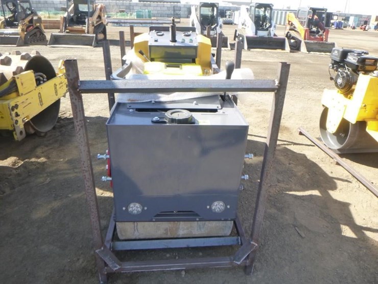 2025-sdlool-sl1000-tandem-vibratory-roller-image-6