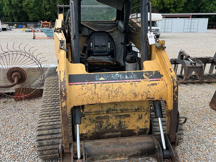caterpillar-257-image-2