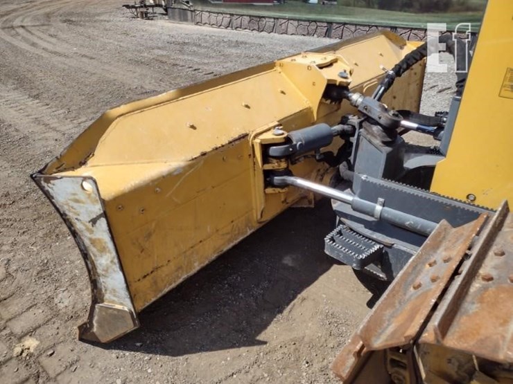 2022-deere-450k-image-18