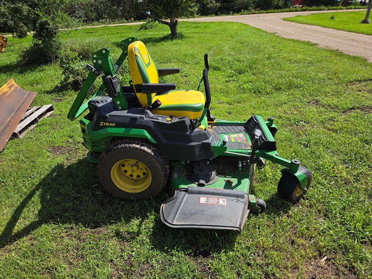 2023-john-deere-la-image-21