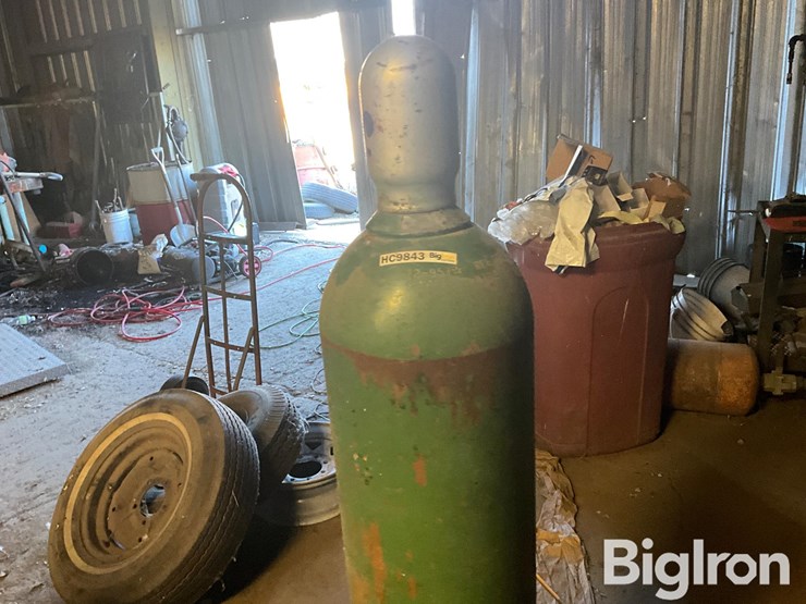 oxygen-bottle-image-2