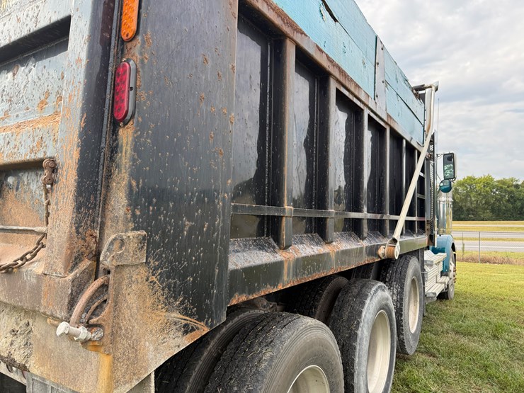 western-star-4900-image-23