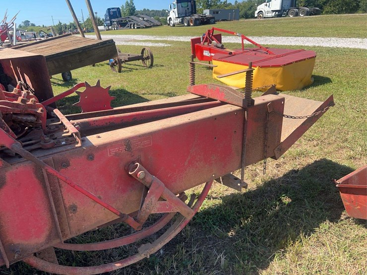 massey-ferguson-9-image-4