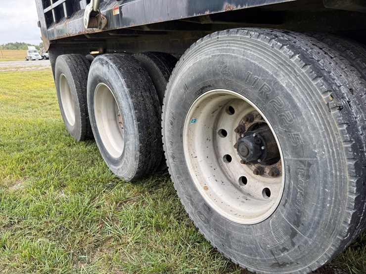 western-star-4900-image-12