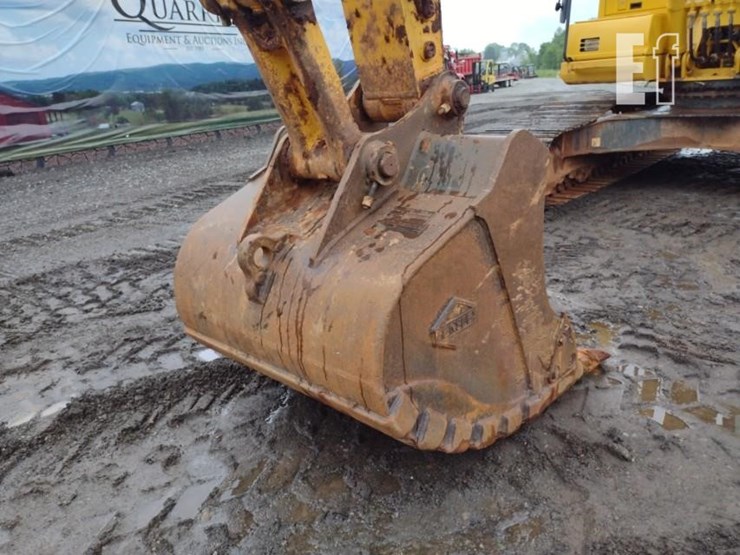 2017-komatsu-pc240-lc-11-image-17
