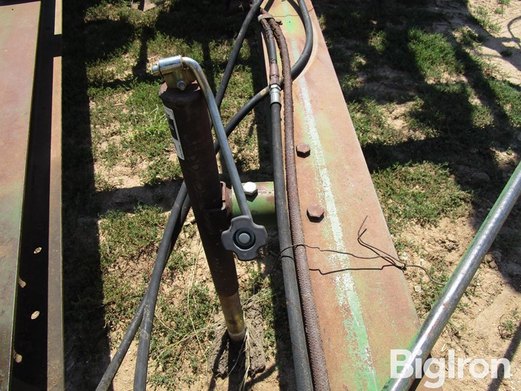john-deere-1060-image-11
