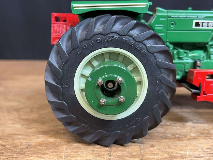 1/16-oliver-1655-customized-image-9