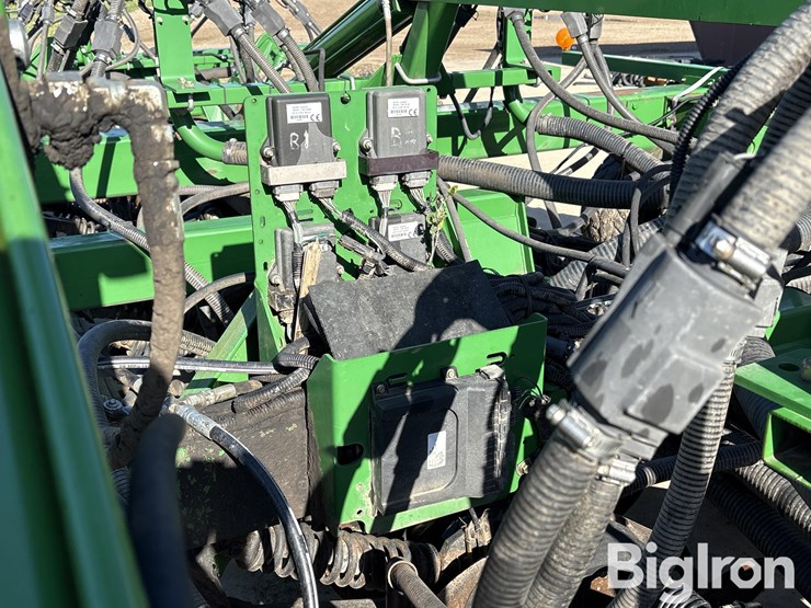 2009-john-deere-1890-image-16