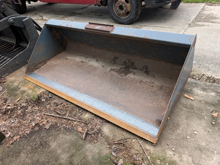 #2990-•-low-profile-60"-bucket-image-1