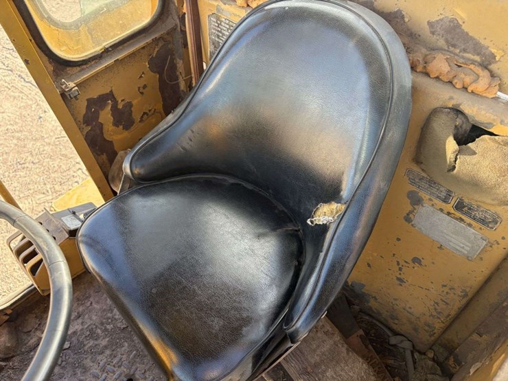 allis-chalmers-745-wheel-loader,-23.5-25-tires,-20-ply-fronts,-16-ply-rears,-115”-material-bucket,-w-image-48