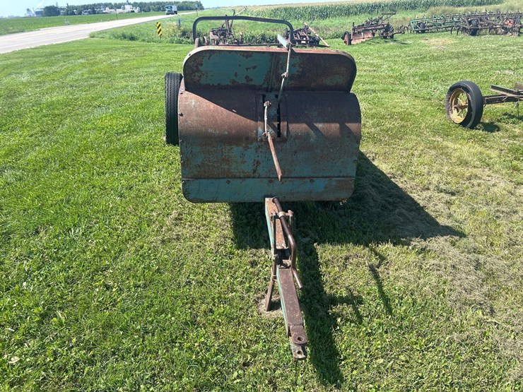 antique-manure-spreader-image-8