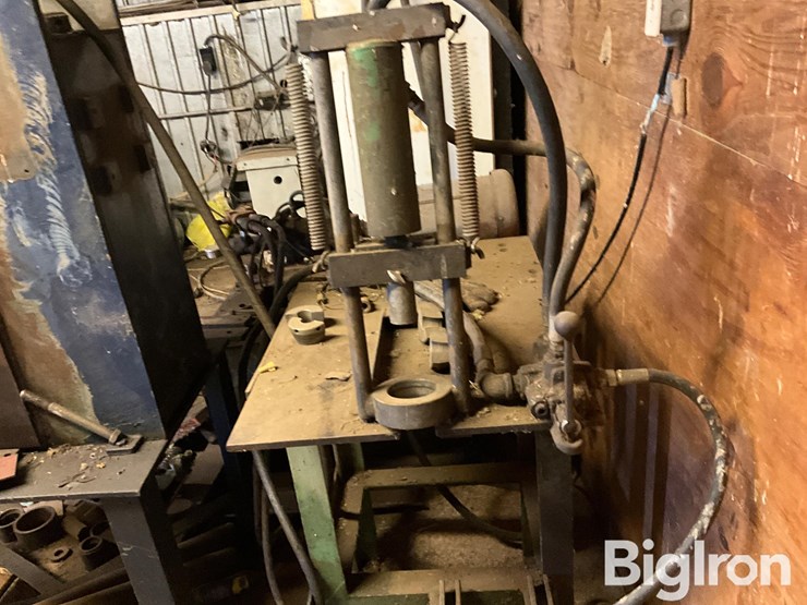 hydraulic-hose-maker-&-hydraulic-press-image-18
