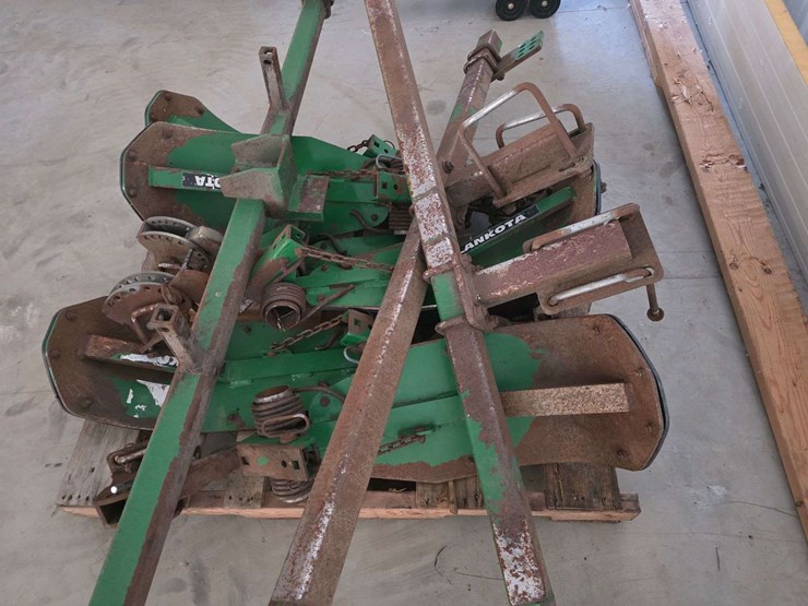 (6)-lankota-stalk-stompers-with-bracket-image-6
