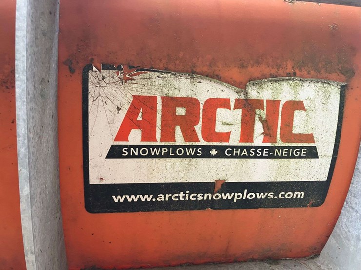 arctic-8’-v-plow.-image-7